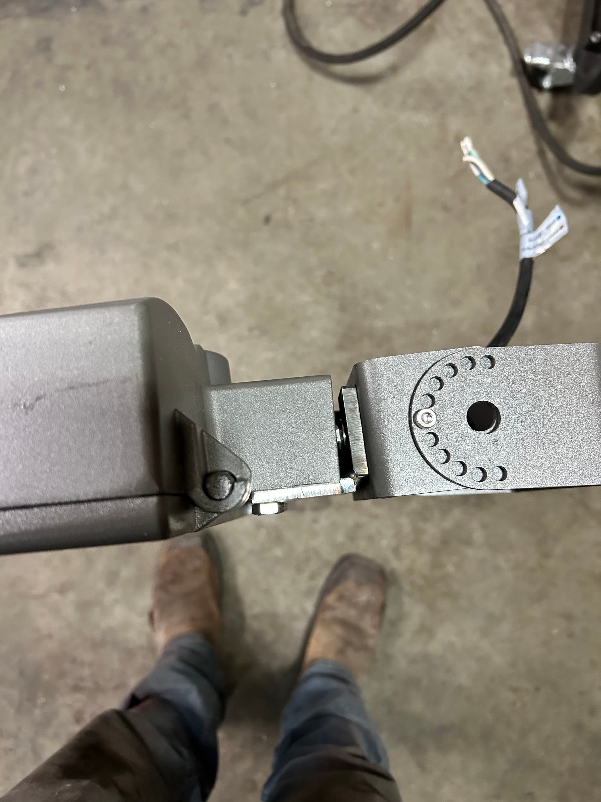 Gallery photos for Precision Custom Metal Mounts for Optimal Light Installation: Image #2